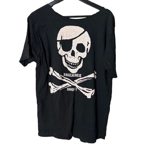 VTG Distressed 1991 Buccaneer Days Two Harbors Shirt Medium - Picture 4 of 5